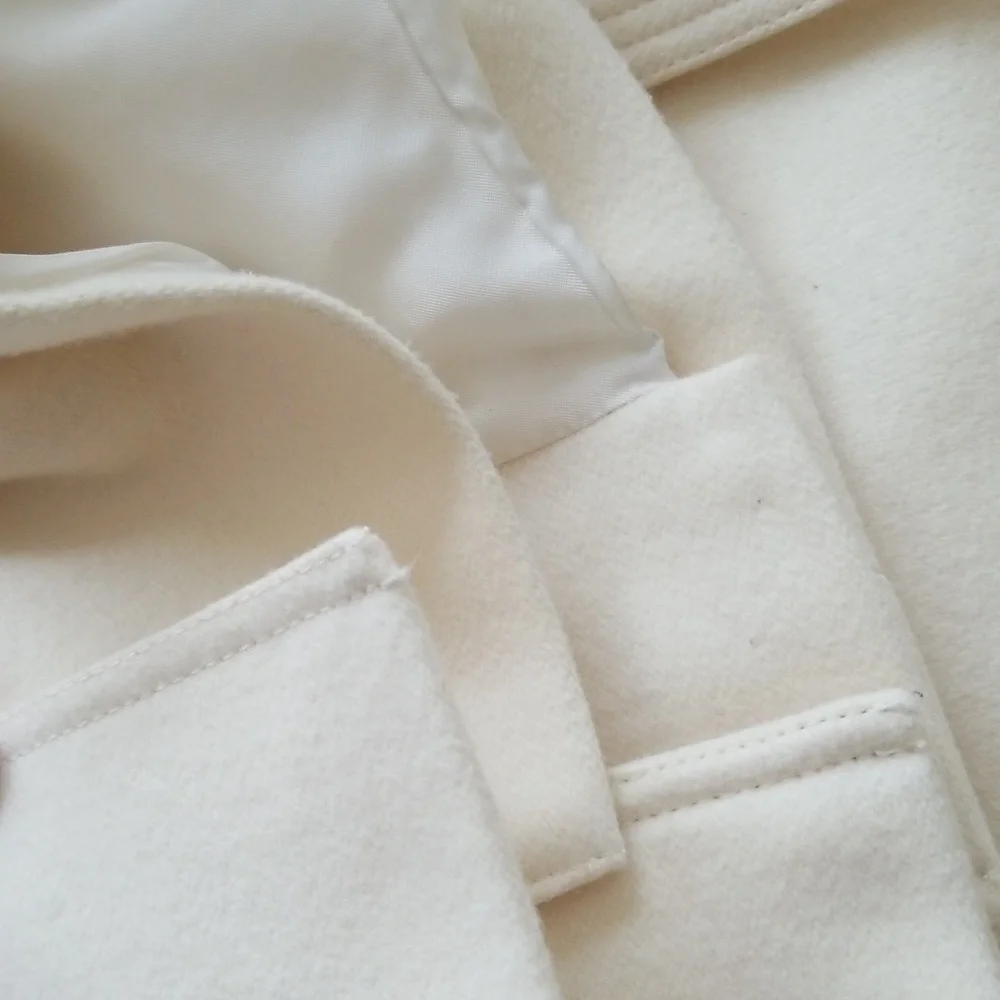 Burberry Cream White Wool Blend Single Breasted "Indiana" Peacoat - Picture 9 of 16